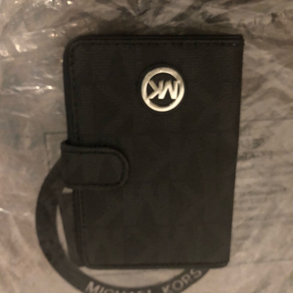 MK passport wallet